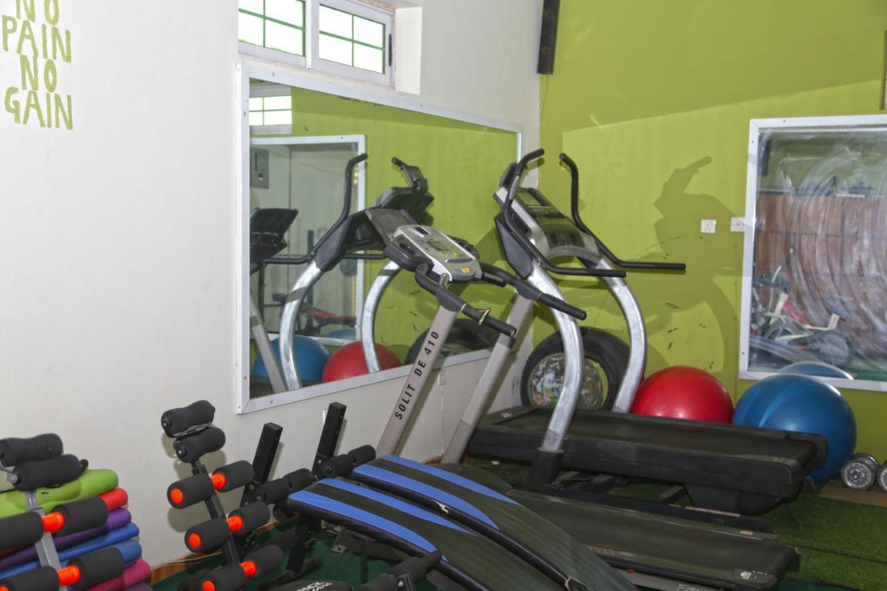 Grand Star Hotel North Legon Экстерьер фото