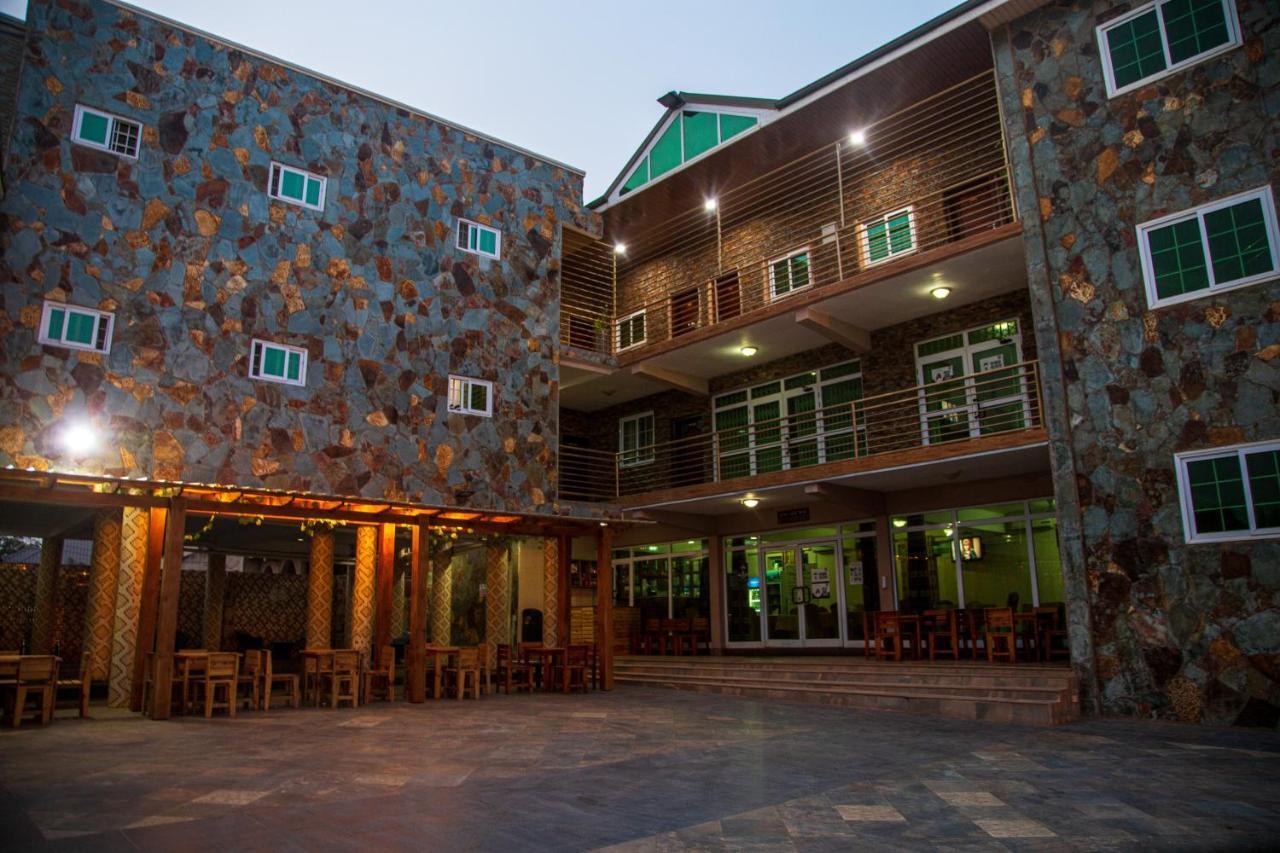 Grand Star Hotel North Legon Экстерьер фото