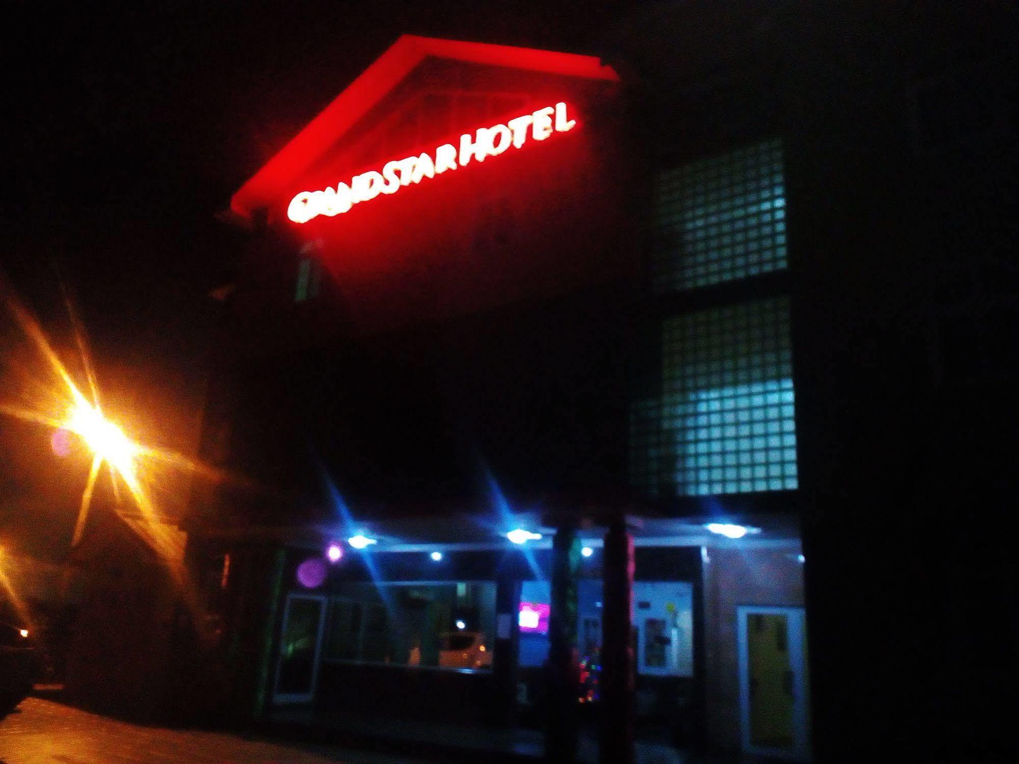 Grand Star Hotel North Legon Экстерьер фото