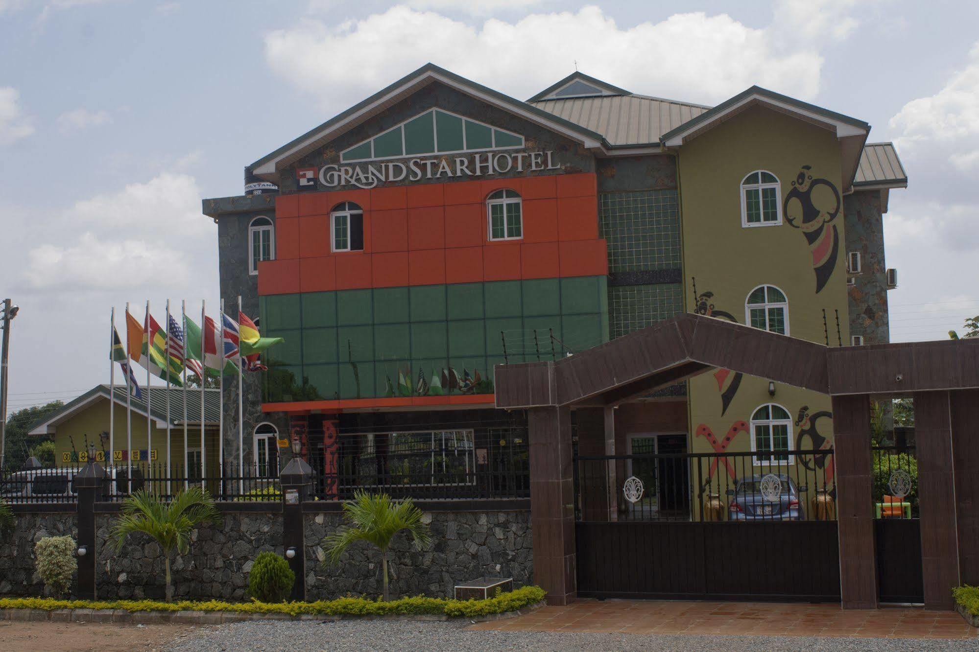Grand Star Hotel North Legon Экстерьер фото