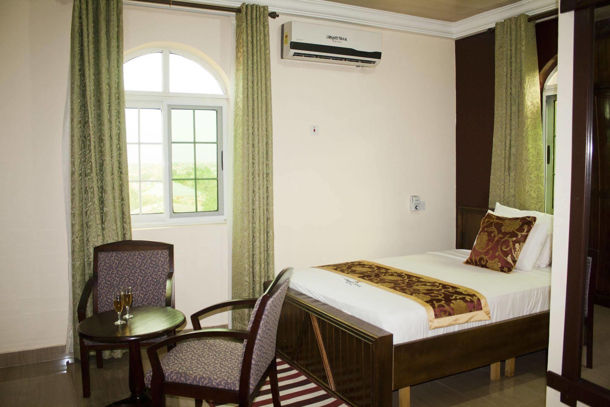 Grand Star Hotel North Legon Экстерьер фото