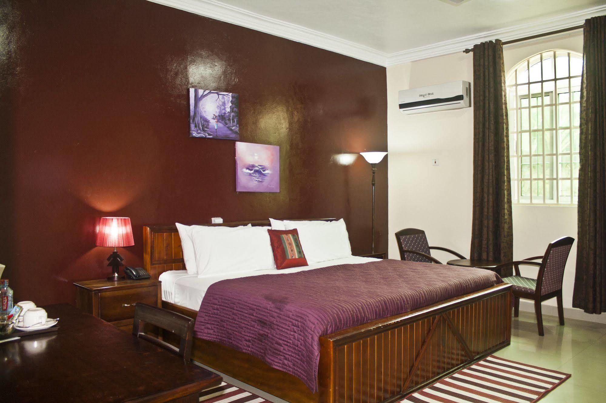 Grand Star Hotel North Legon Экстерьер фото